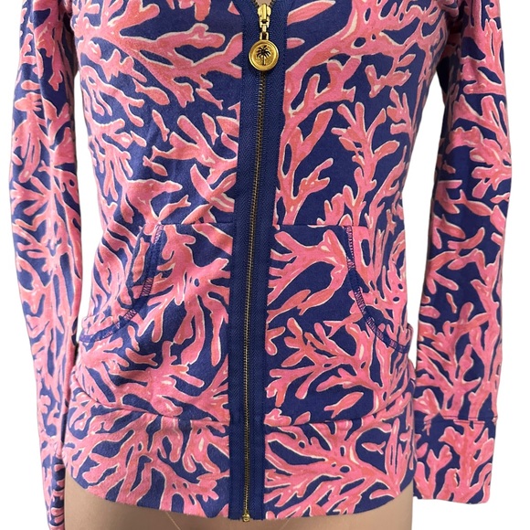 Lilly Pulitzer jacket I’m size XXS. Zippered front. 2 pockets. Lilly hardware - Picture 4 of 15